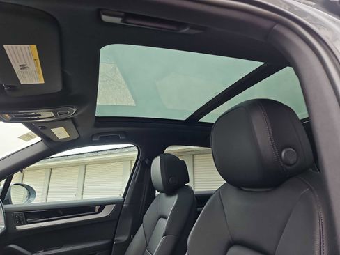 New 2026 Porsche Cayenne AWD/4WD image 13