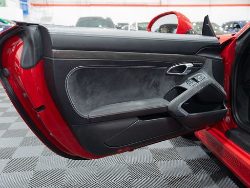 Used 2016 Porsche Boxster GTS RWD image 19