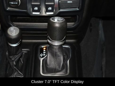 Used 2019 Jeep Wrangler Sport image 27