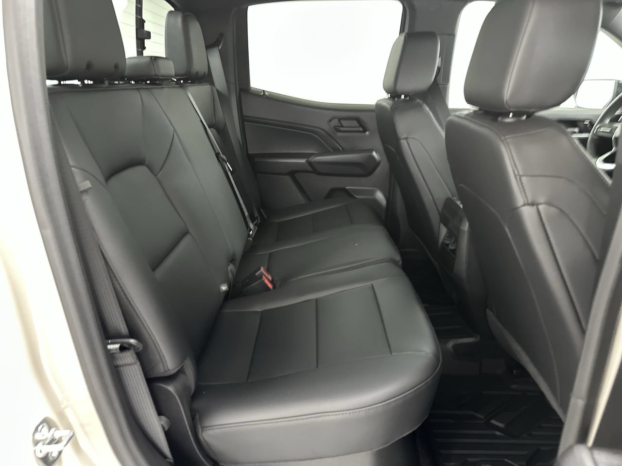 New 2026 Chevrolet Colorado Trail Boss AWD/4WD image 21