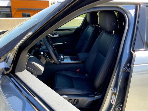 New 2026 Land Rover Range Rover Velar S image 12