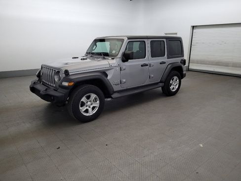 Used 2018 Jeep Wrangler Unlimited Sport S AWD/4WD image 2