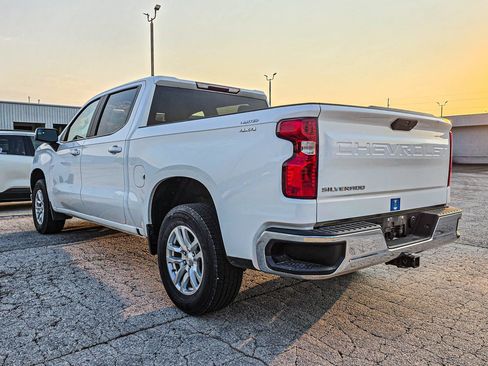 Used 2021 Chevrolet Silverado 1500 LT w/ Bed Protection Package AWD/4WD image 4