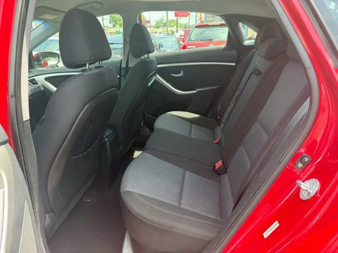 Used 2014 Hyundai Elantra GT FWD image 10