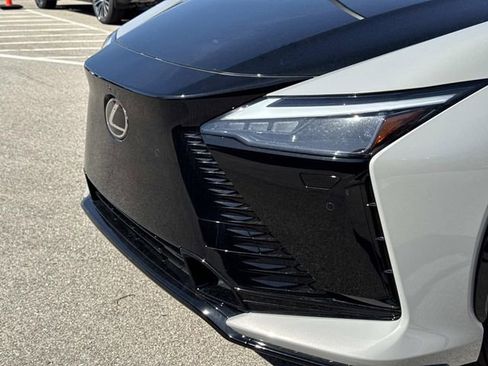 New 2026 Lexus RZ 450e AWD image 10