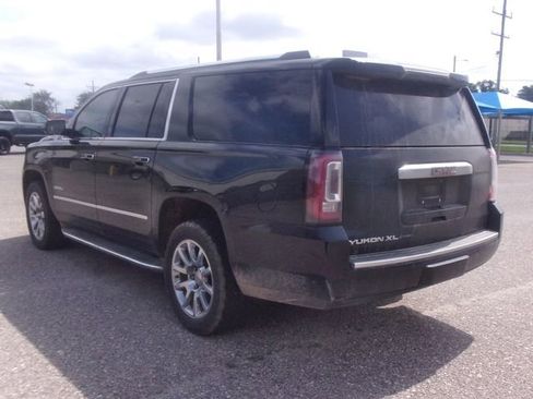 Used 2016 GMC Yukon XL Denali w/ Open Road Package AWD/4WD image 6