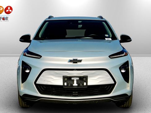 Used 2022 Chevrolet Bolt EUV Premier w/ Sun & Sound Package image 3