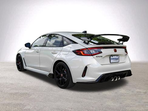 Used 2024 Honda Civic Type R image 7