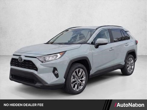 Used 2019 Toyota RAV4 XLE Premium FWD image 1