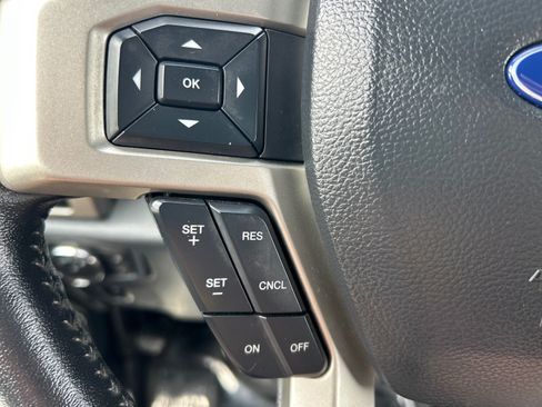 Certified 2022 Ford F250 Lariat AWD/4WD image 25