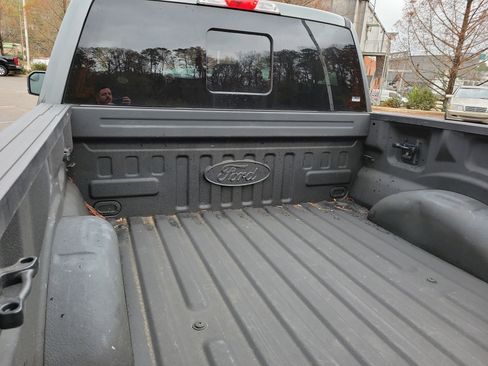 Used 2019 Ford F150 Lariat w/ Trailer Tow Package image 12