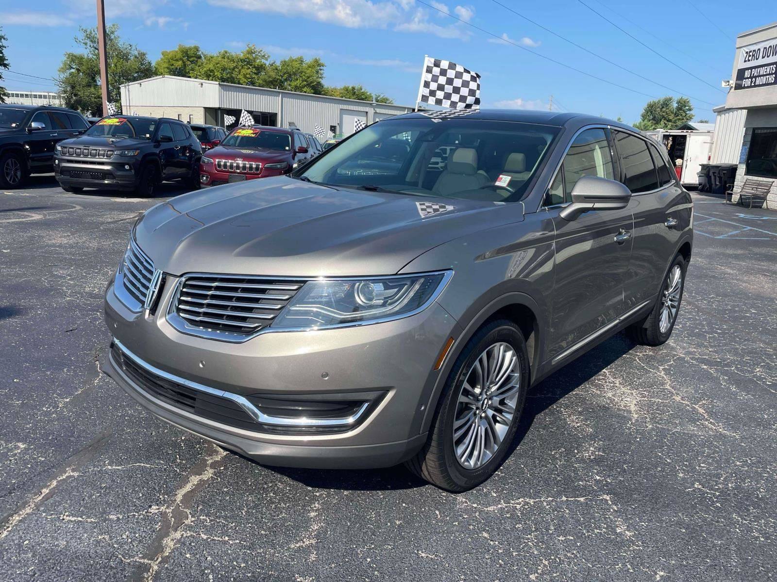 Used 2016 Lincoln MKX Reserve w/ Technology Package AWD/4WD image 3