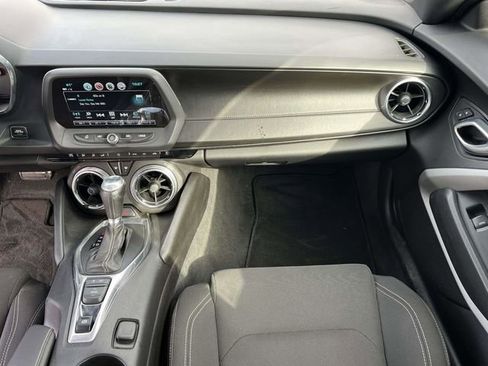 Used 2017 Chevrolet Camaro SS image 17