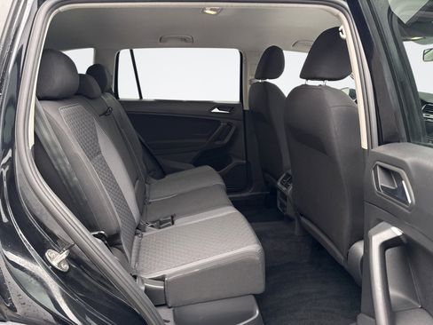 Used 2021 Volkswagen Tiguan S image 18