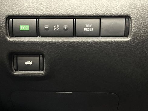 Certified 2023 Nissan Sentra SR w/ SR Premium Package image 23