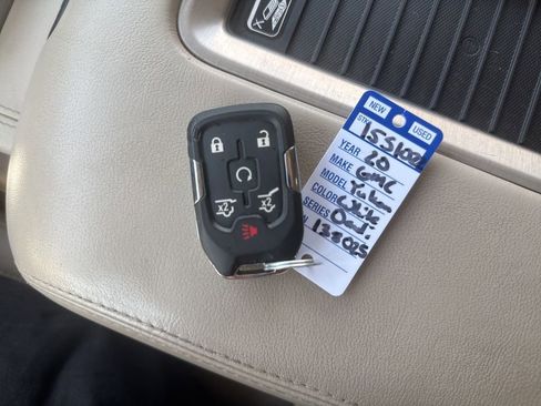 Used 2020 GMC Yukon Denali AWD/4WD image 27