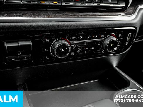 Used 2025 Chevrolet Silverado 1500 LTZ w/ LTZ Premium Package image 45