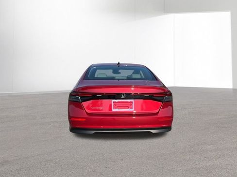 New 2025 Honda Accord SE image 8