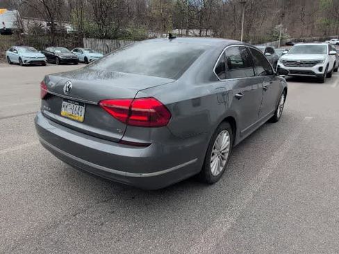 Used 2016 Volkswagen Passat 1.8T SE image 5