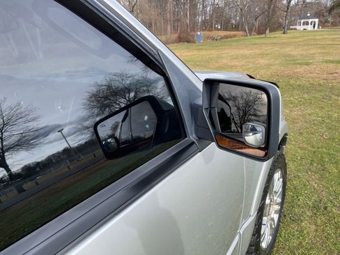 Used 2010 Ford Expedition EL Limited image 36