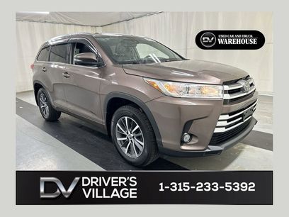 Used 2018 Toyota Highlander XLE w/ Carpet Mat Package (TMS)