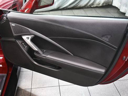Used 2018 Chevrolet Corvette Grand Sport RWD image 16