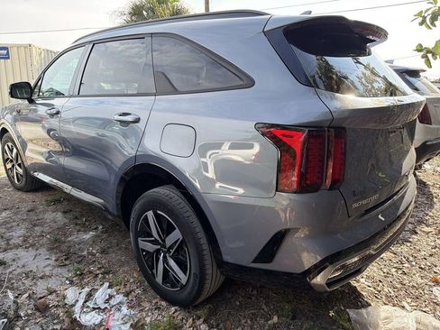 Certified 2023 Kia Sorento S w/ Panoramic Sunroof Package FWD image 8