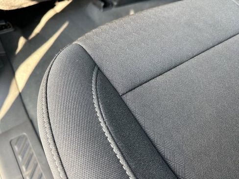 New 2025 GMC Sierra 1500 Elevation image 22