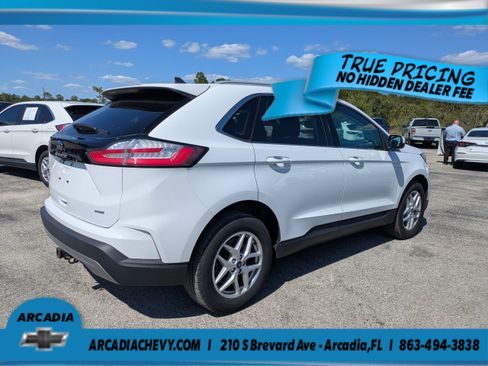 Used 2022 Ford Edge SEL w/ Convenience Package AWD/4WD image 4