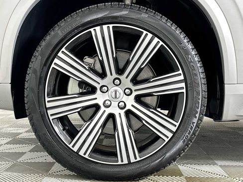 Certified 2025 Volvo XC90 T8 Plus w/ Protection Package Premier image 31