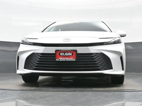 Used 2025 Toyota Camry LE w/ Convenience Package AWD/4WD image 28