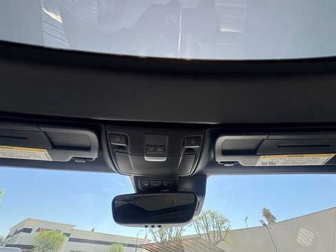 Used 2017 Mercedes-Benz SLC 300 image 45