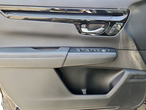 Used 2024 Honda CR-V EX-L image 12