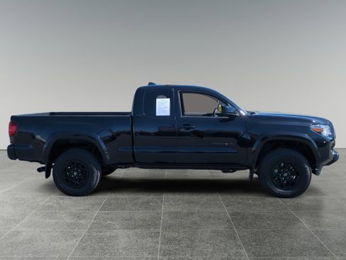 Used 2022 Toyota Tacoma image 6