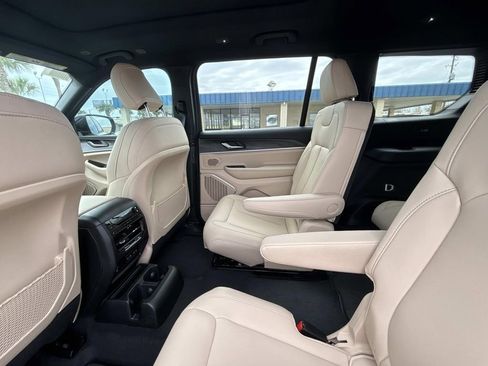 New 2026 Jeep Grand Cherokee L Limited RWD image 12