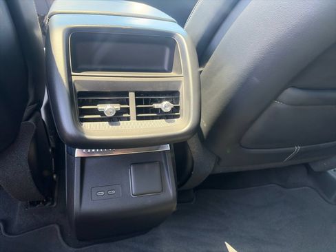 Used 2024 Cadillac Lyriq Luxury RWD image 23