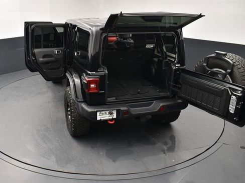 Used 2022 Jeep Wrangler Unlimited Rubicon w/ Xtreme Recon 35" Tire Package AWD/4WD image 20