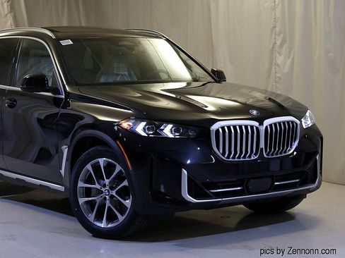 New 2026 BMW X5 xDrive50e w/ Executive Package image 2