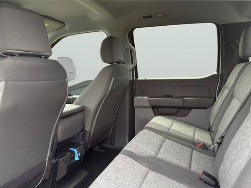 New 2025 Ford F250 XL AWD/4WD image 17