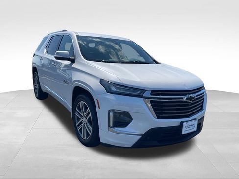 Used 2023 Chevrolet Traverse High Country AWD/4WD image 7