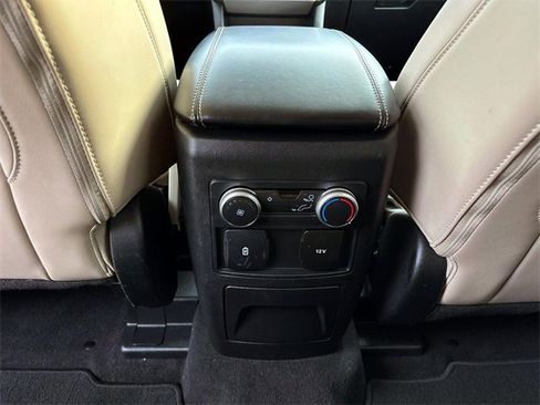 Used 2022 Ford Explorer XLT w/ Equipment Group 202A image 12