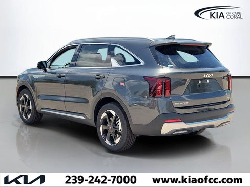 New 2026 Kia Sorento EX FWD image 4