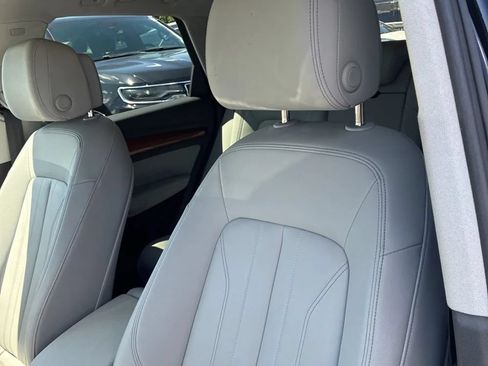Used 2022 Audi Q5 2.0T Premium Plus AWD/4WD image 7