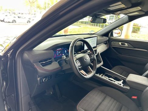 Used 2025 Ford Explorer ST-Line AWD/4WD image 7
