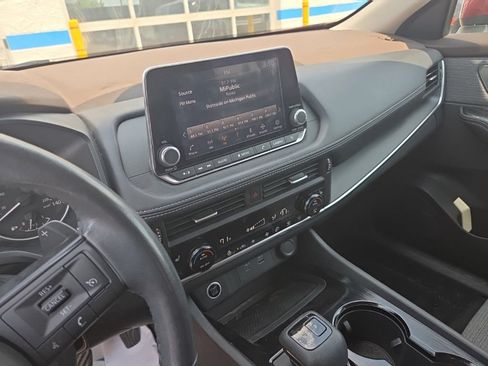 Used 2022 Nissan Rogue S AWD/4WD image 12