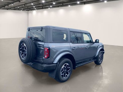 Used 2024 Ford Bronco Outer Banks AWD/4WD image 7