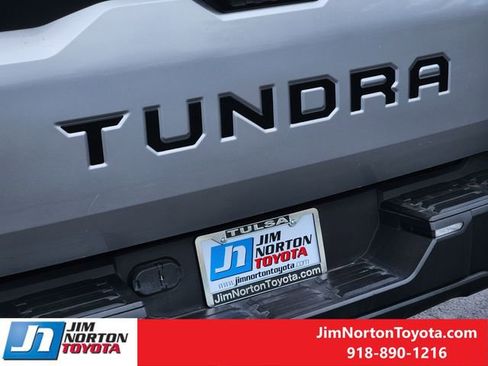 Used 2022 Toyota Tundra SR5 RWD image 11