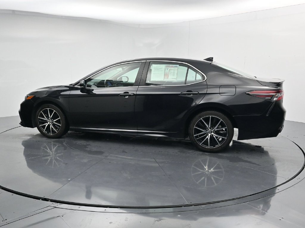 Used 2024 Toyota Camry SE FWD image 5
