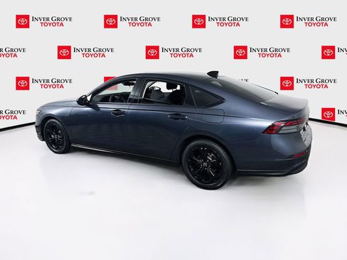 Used 2025 Honda Accord SE image 7