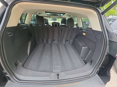 Used 2016 Ford Escape Titanium w/ Equipment Group 301A AWD/4WD image 13